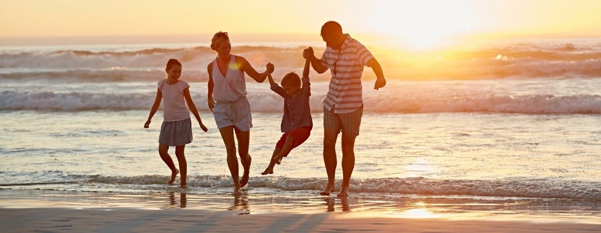 AIA Vitality | WELLBEINGS: DOMINIC BOWDEN TALKS TO JAMIE METZL ON THE FUTURE OF WELLBEING