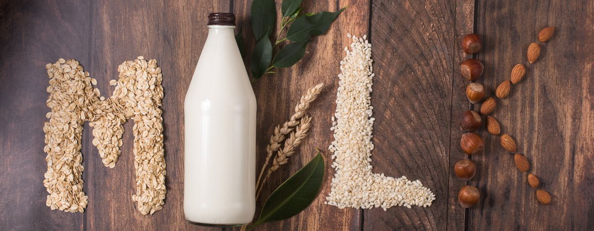 AIA Vitality | Eat Well | Dairy and non-dairy milks - what is the best choice for you?