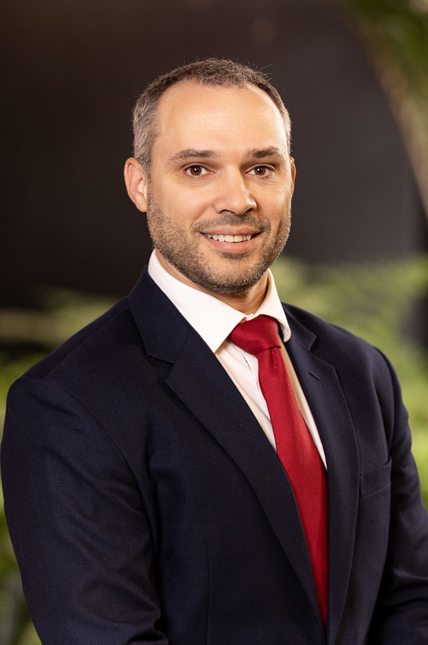 ALEX KÜHNAST