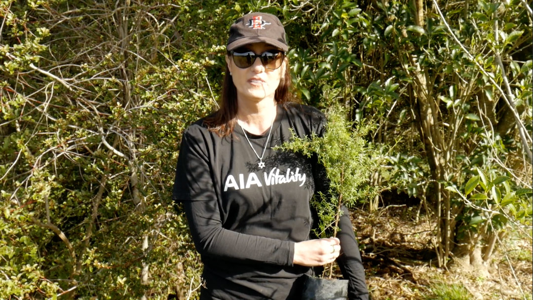Sharon Botica on Waiheke 2021 tree planting day